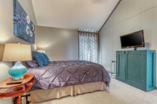 Skyleaf Villa 702 - 2