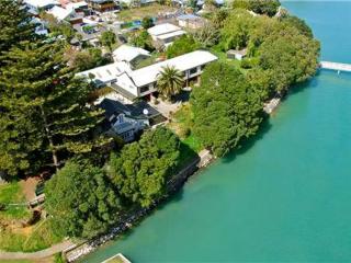 Bow Street Apartments & Cottage - Raglan - 9