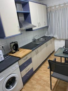 APARTAMENTO EN PRIMERA LÍNEA DE PLAYA - Salobreña - 3