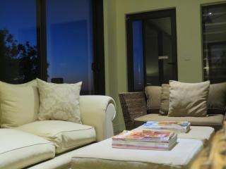 Blue Horizon Guest House - 2