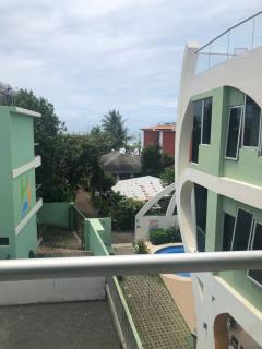 Room2Board Hostel and Surf School - Jacó - 3