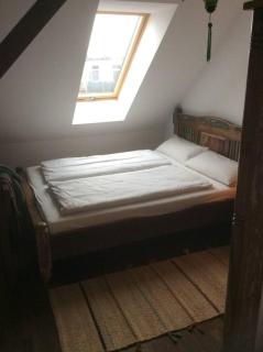 Helle Dachgeschosswohnung für 8 Personen in zentraler Lage - 2