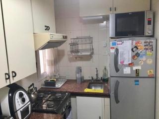 Cómodo y equipado departamento en calle Paraguay, zona Teatro Colón - Buenos Aires - 1