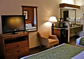 Comfort Suites Redmond Airport - Redmond - 2
