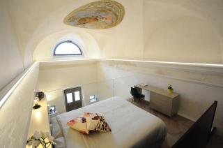 HOLLIDAY CHARMING HOME - 2