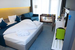 Hotel Yacht Wellness & Business - Siófok - 4