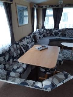 MV203 3 bedroom Deluxe caravan - Chapel Saint Leonards - 8