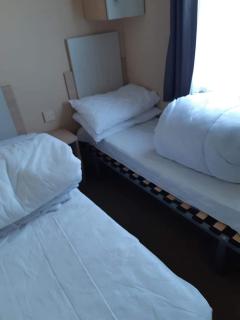 MV203 3 bedroom Deluxe caravan - Chapel Saint Leonards - 2
