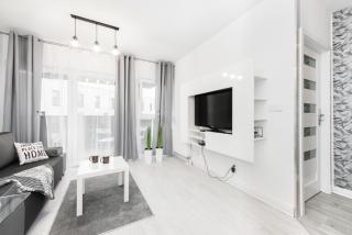 SuperApart Augustówka 73 "Sleek 1BR Home with Balcony & Pet-Friendly" - Varsavia - 6