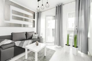 SuperApart Augustówka 73 "Sleek 1BR Home with Balcony & Pet-Friendly" - Varsavia - 4