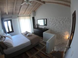 Zoes House - 6
