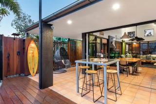 Cool Noosa Home. Central location. A/C. Gym. WIFI. Netflix - 7