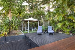Cool Noosa Home. Central location. A/C. Gym. WIFI. Netflix - 2