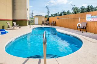 Econo Lodge - Valdosta - 2