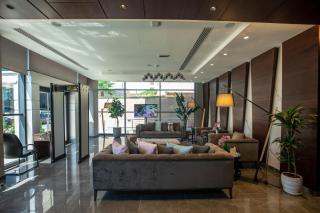 The Compass Hotel - 8