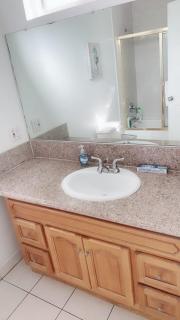 Pasadena suite with private entrance - 9
