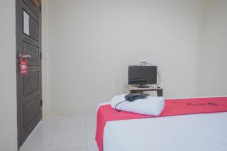 RedDoorz Syariah near Kantor Walikota Jambi - Jambi - 1