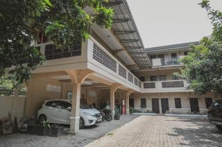 RedDoorz Syariah near Jamtos Jambi 2 - Jambi - 9
