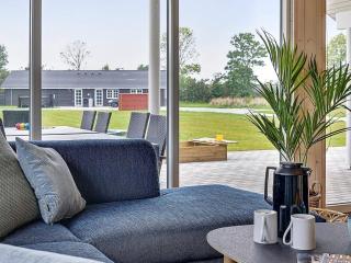 18 person holiday home in Grenaa - Grenå - 2