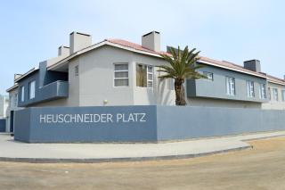 Heuschneider Platz - 7