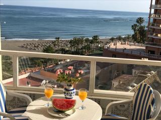 Cozy apartment with first line seaview in perfect location, near the Marina - Benalmádena - 9