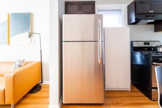 2BR Apartment in Lively Neighborhood of Wrigley Field - Grace 1 - 9