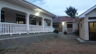 The Pearl Inn - Koboko - 0