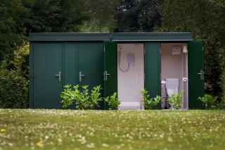 Lloyds Meadow Glamping - Chester - 5