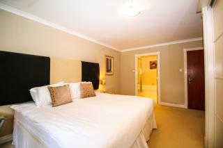 Turnberry Apartments - 1