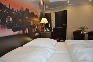 Hotel Atrium - Nowy Tomyśl - 0
