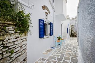CHARMING 2BR Hilltop Serenity Suite, Lively Greek Village - Triandáros - 8