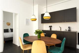 Habitat Parisien - Ponthieu Champs Elysées - Paris - 7