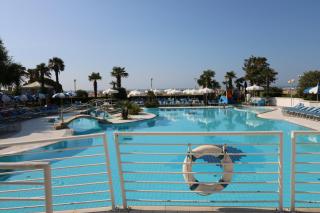 Majestic Beach Hotel & Wellness - Bibione - 3