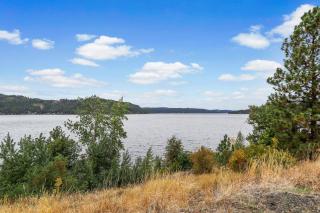 Downtown Harrison Lakefront Getaway - 1