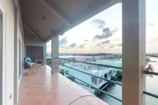 Suite H301 @ Mara Laguna - San Pedro - 1