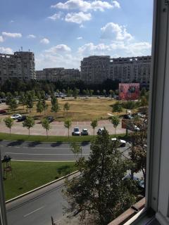 Alba Iulia Square - Apartments and Studios - Bucharest - 2