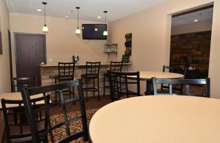 Cobblestone Inn & Suites - Clarion - Clarion - 6