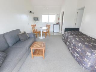 Castle Court Motel - 0