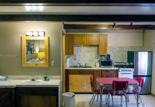 High Country Motel and Cabins - Cooke City - 6
