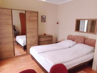 Lola Studio Apartman - Hajdúszoboszló - 4