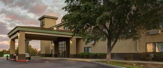 GreenTree Inn Albuquerque North I-25 - Albuquerque - 8