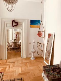 Museum Luxury Suites - 7