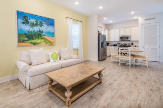 Premium Cottage With Private Hot Tub Near Disney Margaritaville Resort & Island H2O Access - 3025La - 2