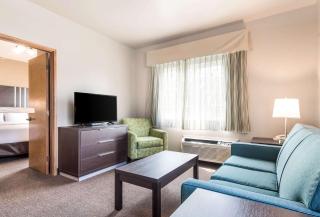 Quality Inn & Suites Bainbridge Island - Winslow - 5