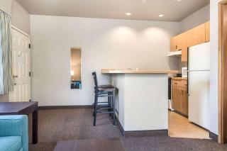 Quality Inn & Suites Bainbridge Island - Winslow - 2