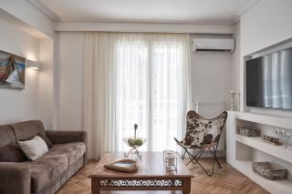 Marvelous n Bright Apt next to Megaro Mousikis - Atene - 1