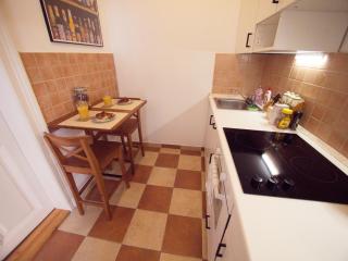 Peaceful Flat by the City Park and the Arena - Budapest - 1