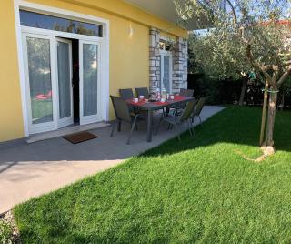 Villa Lori Apartments Garden and Beach - Peschiera del Garda - 4