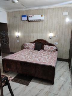 Hotel Golden Woods - 2