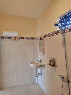 Kubu Taman Home Stay - Ubud - 2